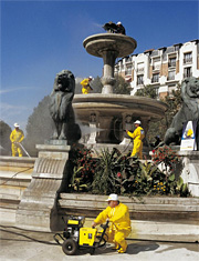 Brunnen_Paris_1993_pp_1_180x235