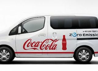 Nissan_env200r-coca-cola